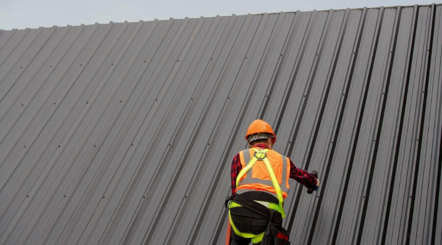 Professional gutter cleaning in Fort Eustis, VA